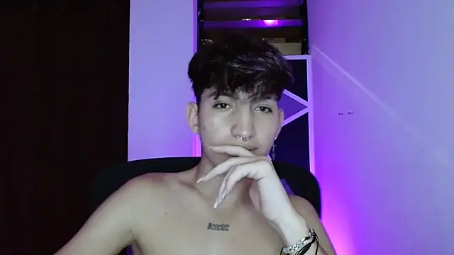 Snapshot of littlextreme chatting on March 2025 04:41:01 AM littlextreme online show from March 2025 04:41:01 AM