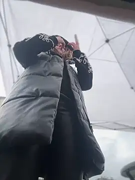 Snapshot of DaisyVibesss chatting on March 2025 03:16:02 PM DaisyVibesss online show from March 2025 03:16:02 PM