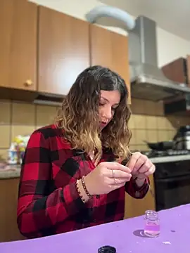 Snapshot of DaisyVibesss chatting on March 2025 11:53:01 AM DaisyVibesss online show from March 2025 11:53:01 AM