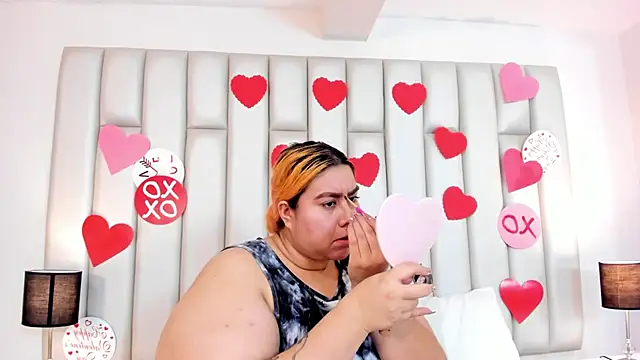 aandreaperez online show from February 2025 12:25:02 PM