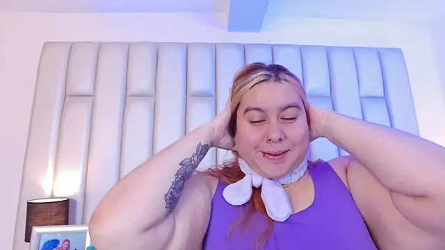 aandreaperez online show from February 2026 01:27:02 PM