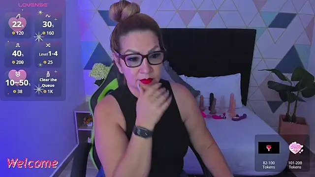 gisela27 online show from March 2026 12:33:02 PM