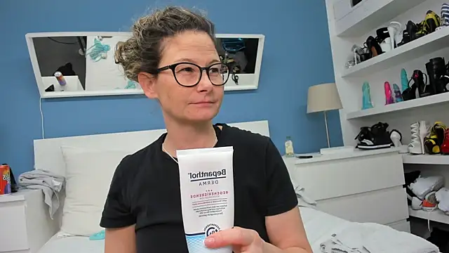 Snapshot of izzy-mendosa chatting on March 2025 07:05:01 PM izzy-mendosa online show from March 2025 07:05:01 PM