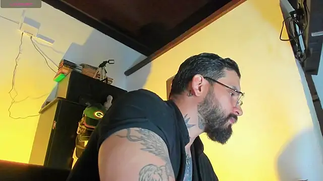 CamiloGray  online show from October 2025 01:44:01 PM