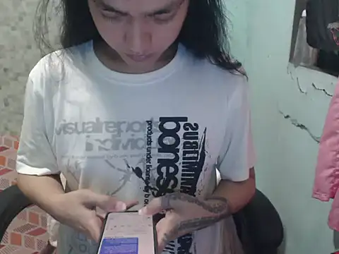 Snapshot of itsmacky4u chatting on February 2025 02:03:02 PM itsmacky4u online show from February 2025 02:03:02 PM