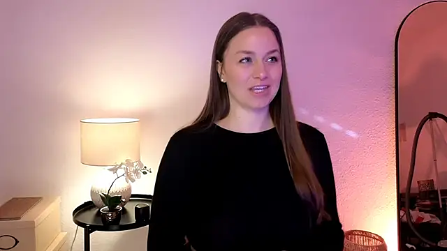 Snapshot of MilaFleur chatting on February 2025 09:09:02 AM MilaFleur online show from February 2025 09:09:02 AM