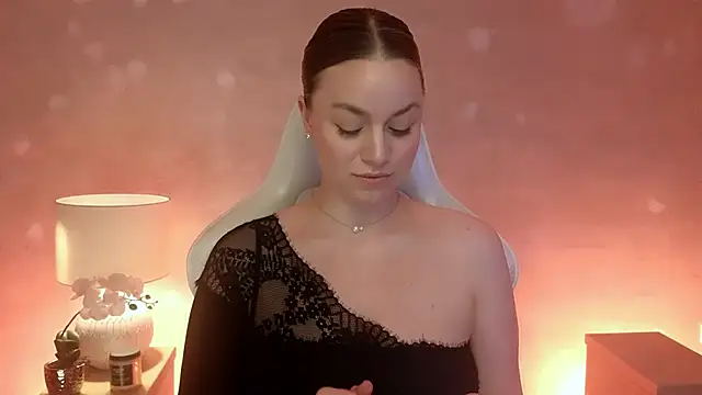 MilaFleur online show from February 2026 03:21:01 PM