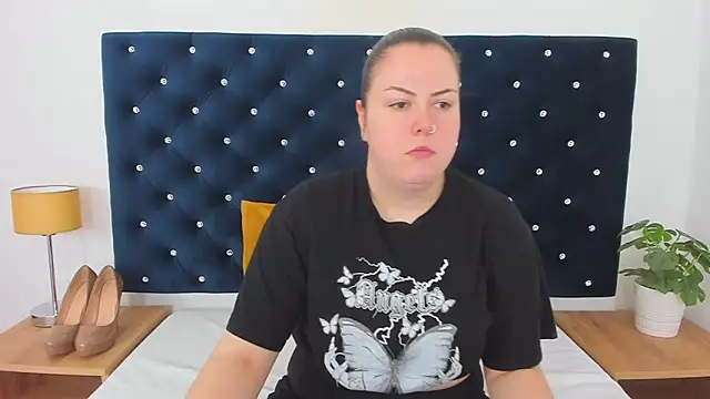 EvaLick online show from February 2025 06:37:02 AM