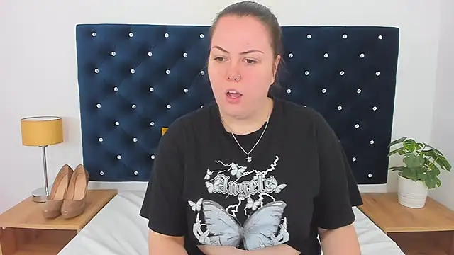 EvaLick online show from February 2025 09:43:02 AM