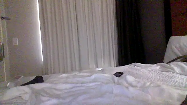 sexybribrixh online show from October 2025 09:02:01 PM