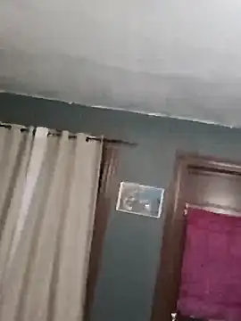 Snapshot of Lowerbottomboi chatting on May 2026 10:32:02 AM Lowerbottomboi online show from May 2026 10:32:02 AM