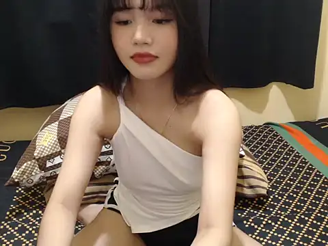 x brittany x online show from December 2025 03:06:01 PM