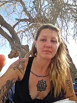 SheIsSomething online show from February 2025 07:52:01 PM