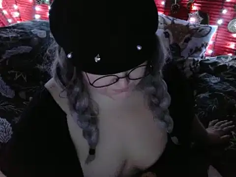 ThickBones online show from December 2024 06:50:02 PM