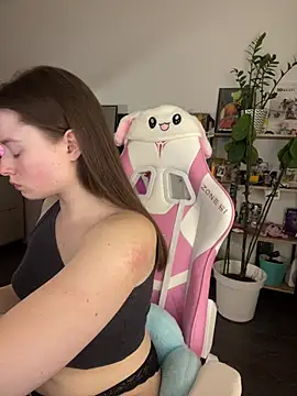 sweetest pie online show from April 2026 06:38:02 PM