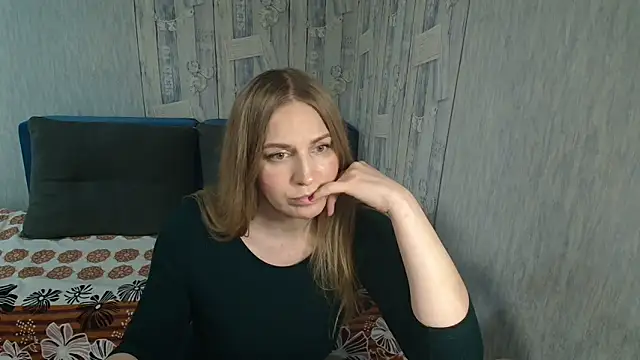 Pilly green  online show from November 2025 08:14:02 AM