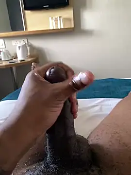 Africanyummycook online show from December 2024 01:17:01 PM