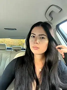 clairewntr online show from November 2025 02:08:01 PM