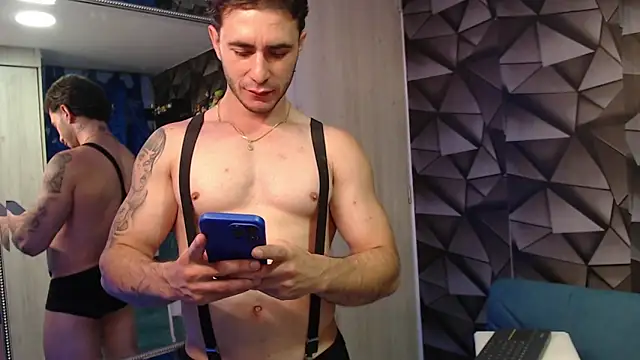 Latino stud4u online show from February 2025 11:13:02 PM