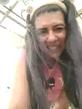 aisha latina online show from December 2024 07:21:01 PM