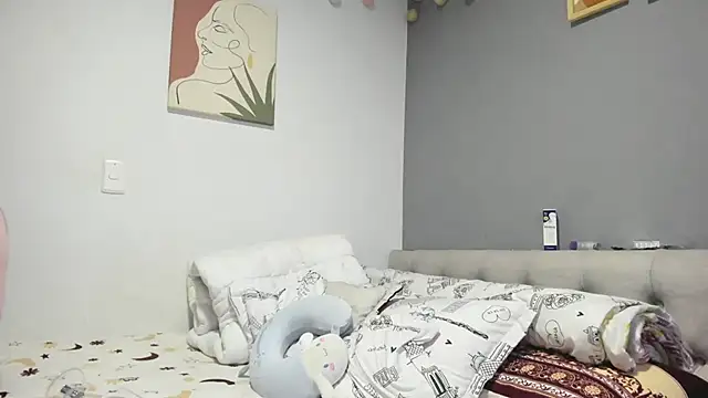 aisha latina online show from February 2025 11:36:02 PM