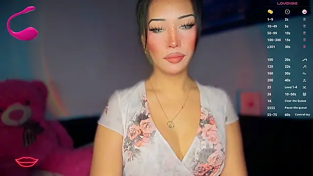 Snapshot of Jasmine_Elcock chatting on November 2025 06:43:01 PM Jasmine Elcock online show from November 2025 06:43:01 PM