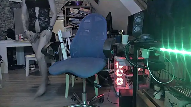 Manu3li online show from March 2025 03:30:02 AM