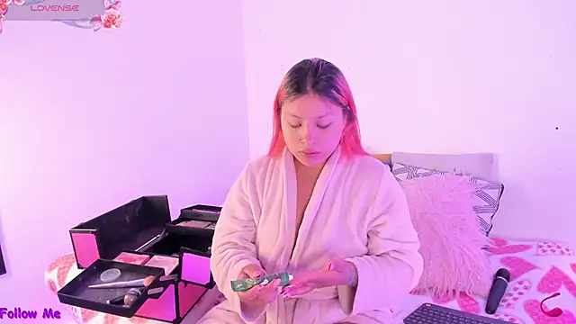 SophieRossi online show from October 2025 12:44:02 PM