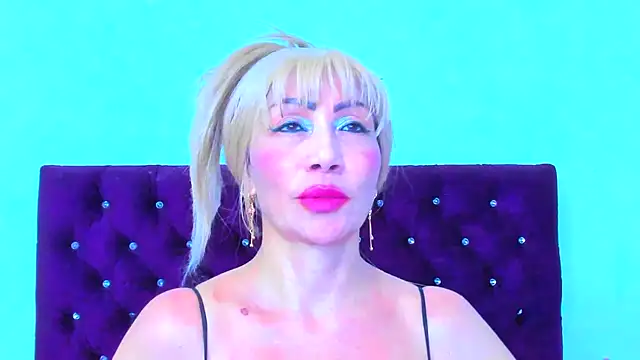 Snapshot of almabeckelt chatting on September 2025 09:29:02 PM almabeckelt online show from September 2025 09:29:02 PM