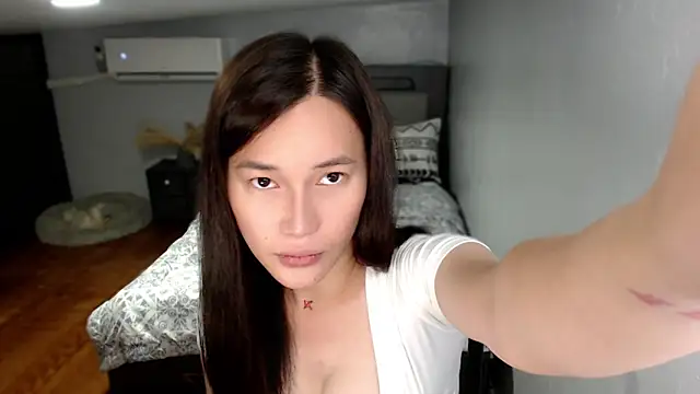 AmazingLuchie online show from March 2026 06:17:02 AM