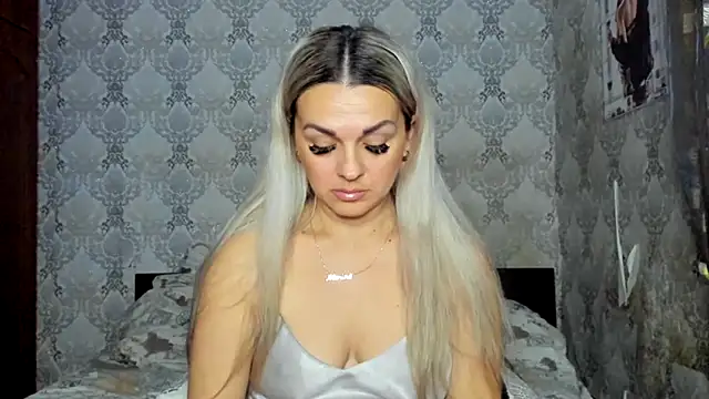 NicoletMoore online show from December 2024 08:10:02 PM