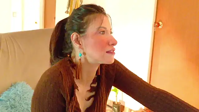 Snapshot of magali_19 chatting on May 2026 12:37:01 AM magali 19 online show from May 2026 12:37:01 AM