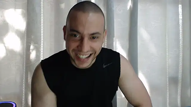 Armando 2002 online show from November 2025 06:19:01 PM