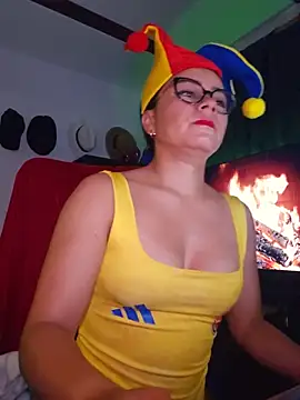 Snapshot of MistressSlut1 chatting on June 2026 09:07:01 AM MistressSlut1 online show from June 2026 09:07:01 AM