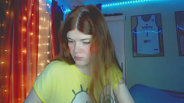 Snapshot of Klementa chatting on July 2026 06:07:01 PM Klementa online show from July 2026 06:07:01 PM