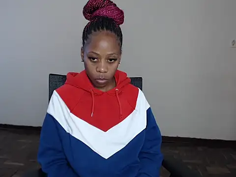 QUEENMANDYY online show from July 2026 11:39:02 AM