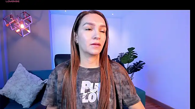 miataylorr1 online show from April 2026 11:43:01 AM