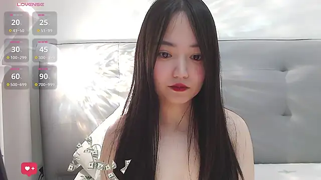 Anne-Sweet online show from January 2025 01:30:01 PM