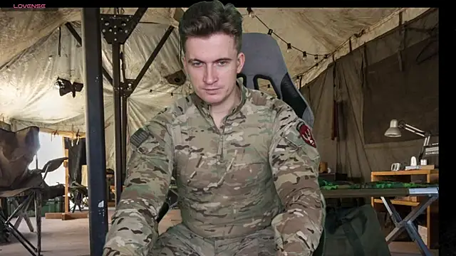 hornystripman97 online show from November 2025 07:05:01 PM