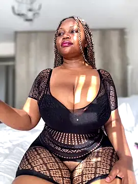 Hyra Ari online show from October 2025 01:06:02 PM