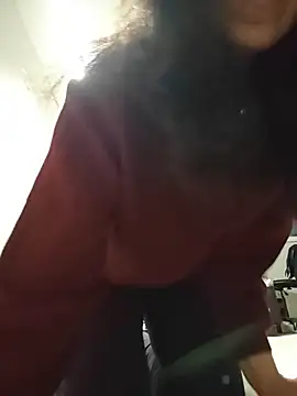 Susannemilf online show from November 2025 01:00:02 AM