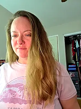 julimonroe online show from December 2025 08:26:01 PM