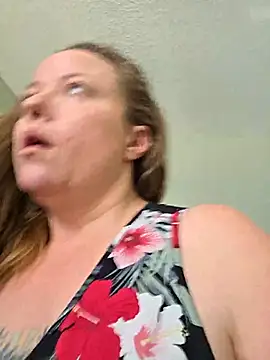 julimonroe online show from February 2026 07:12:01 PM