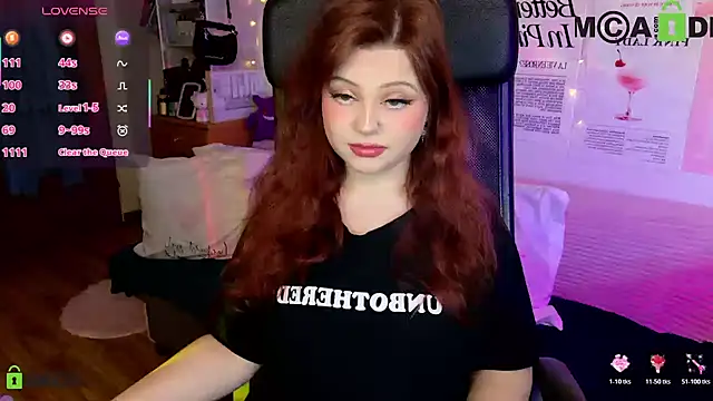 Snapshot of StellaMilla chatting on June 2026 12:46:02 AM StellaMilla online show from June 2026 12:46:02 AM