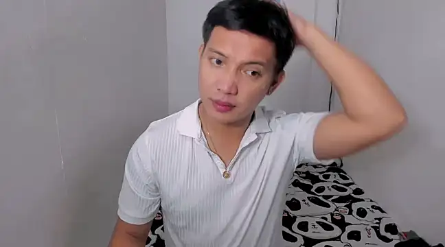 xSebastian19 online show from December 2024 04:27:02 PM