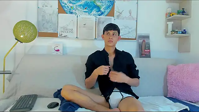 Snapshot of logan_thomas chatting on May 2026 08:38:01 PM logan thomas online show from May 2026 08:38:01 PM
