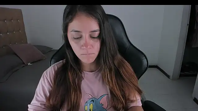 EmmaGrace1999 online show from December 2024 10:49:01 AM