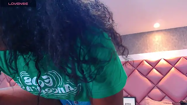 DanielaDuff online show from November 2025 07:45:02 PM