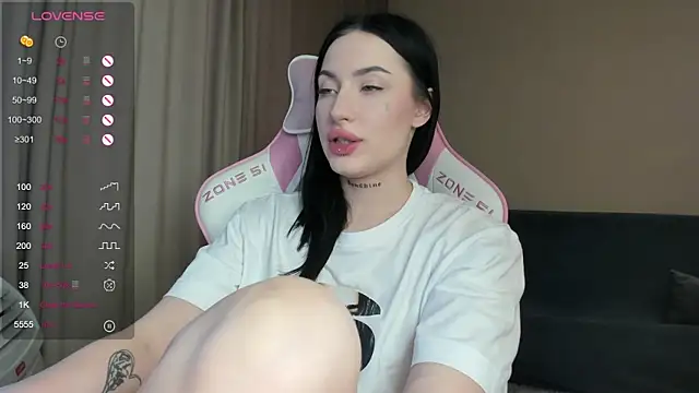 JenniferQueen11 online show from January 2025 09:22:02 AM