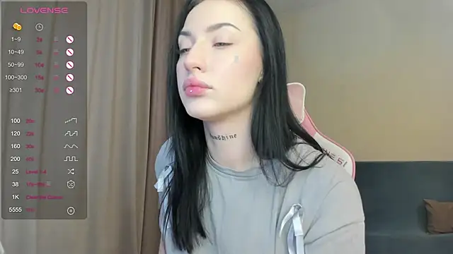 JenniferQueen11 online show from January 2025 10:08:01 AM